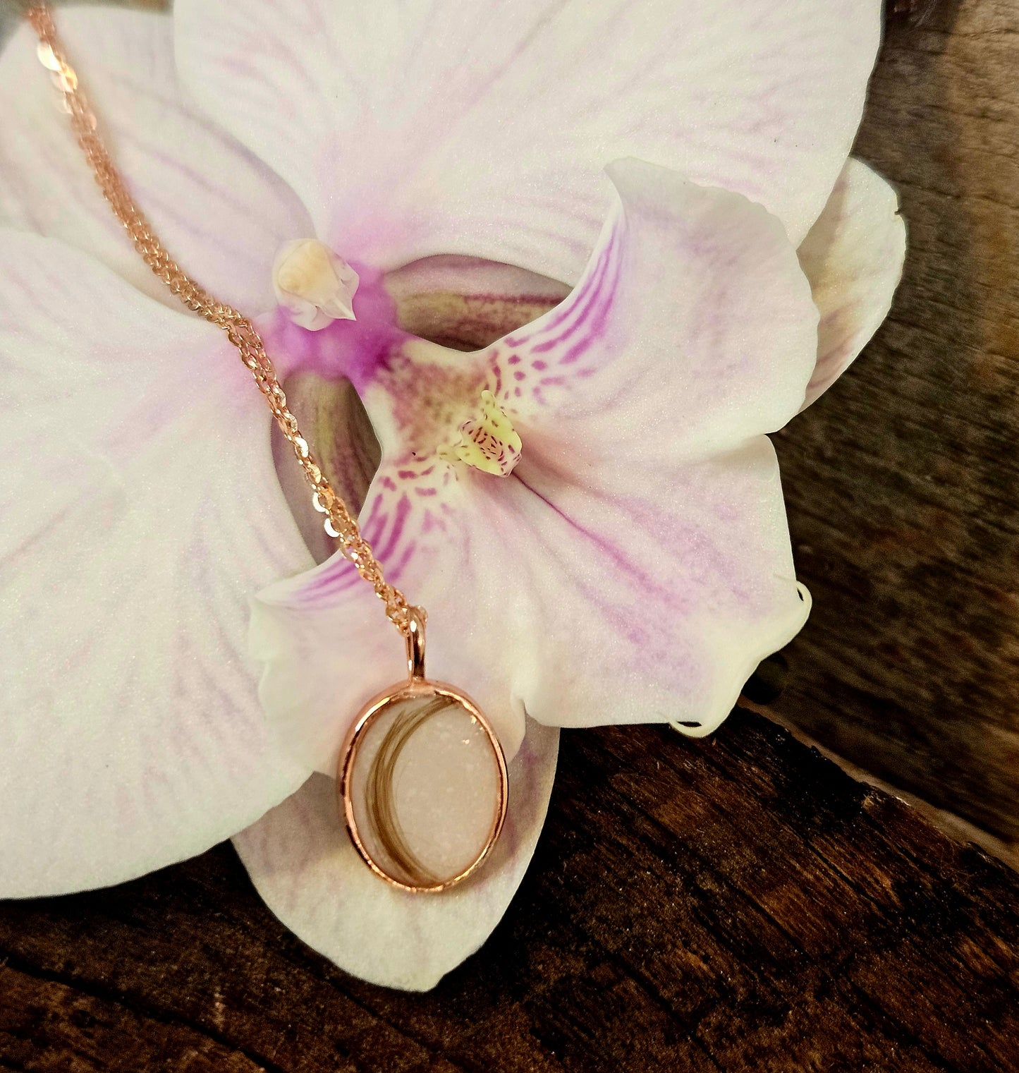 Classic Oval Necklace