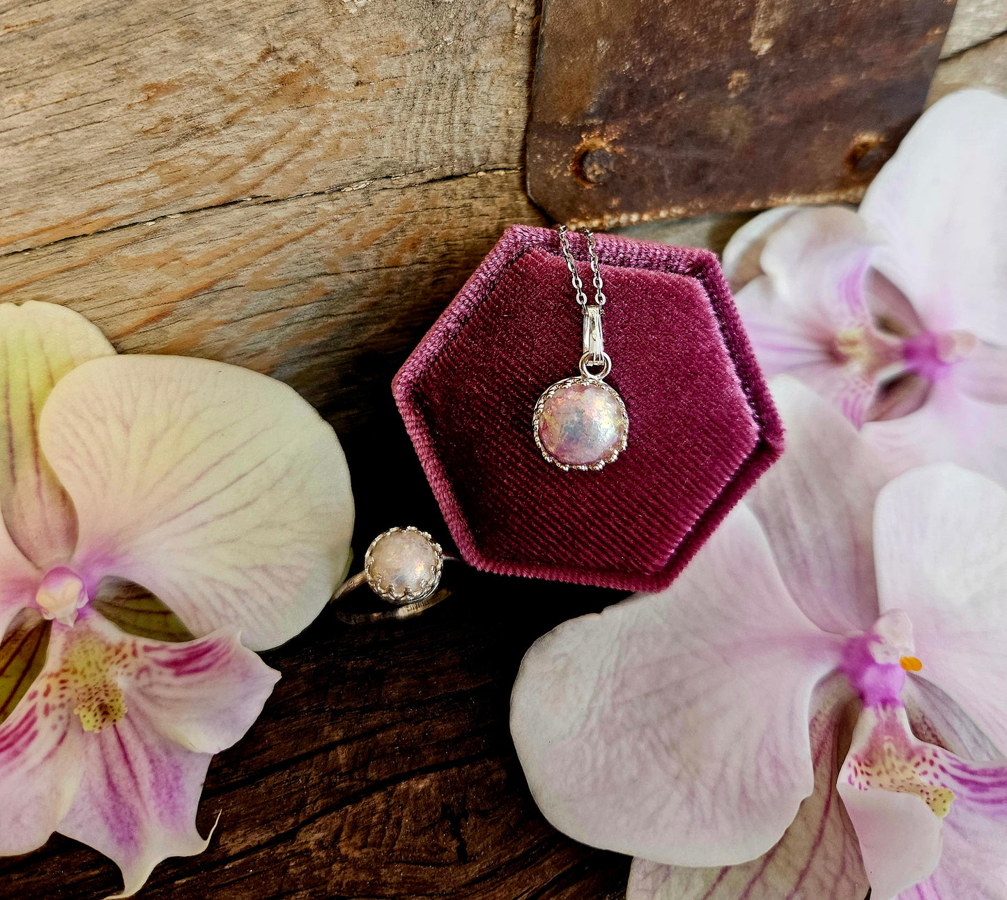 The Everbloom Pendant Necklace