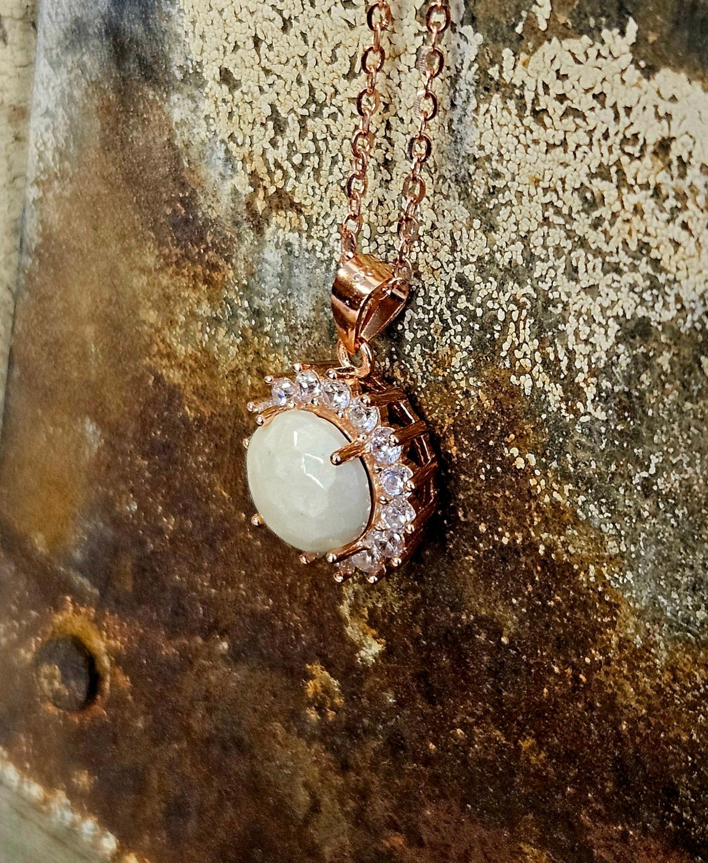 The Luminous Halo Pendant