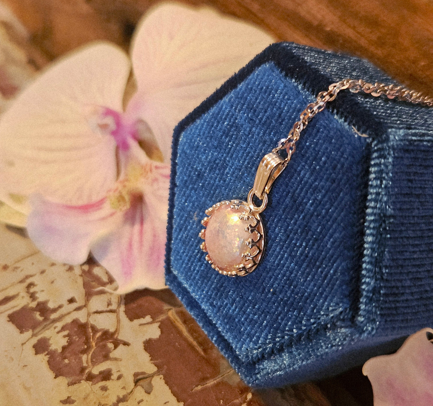 The Everbloom Pendant Necklace