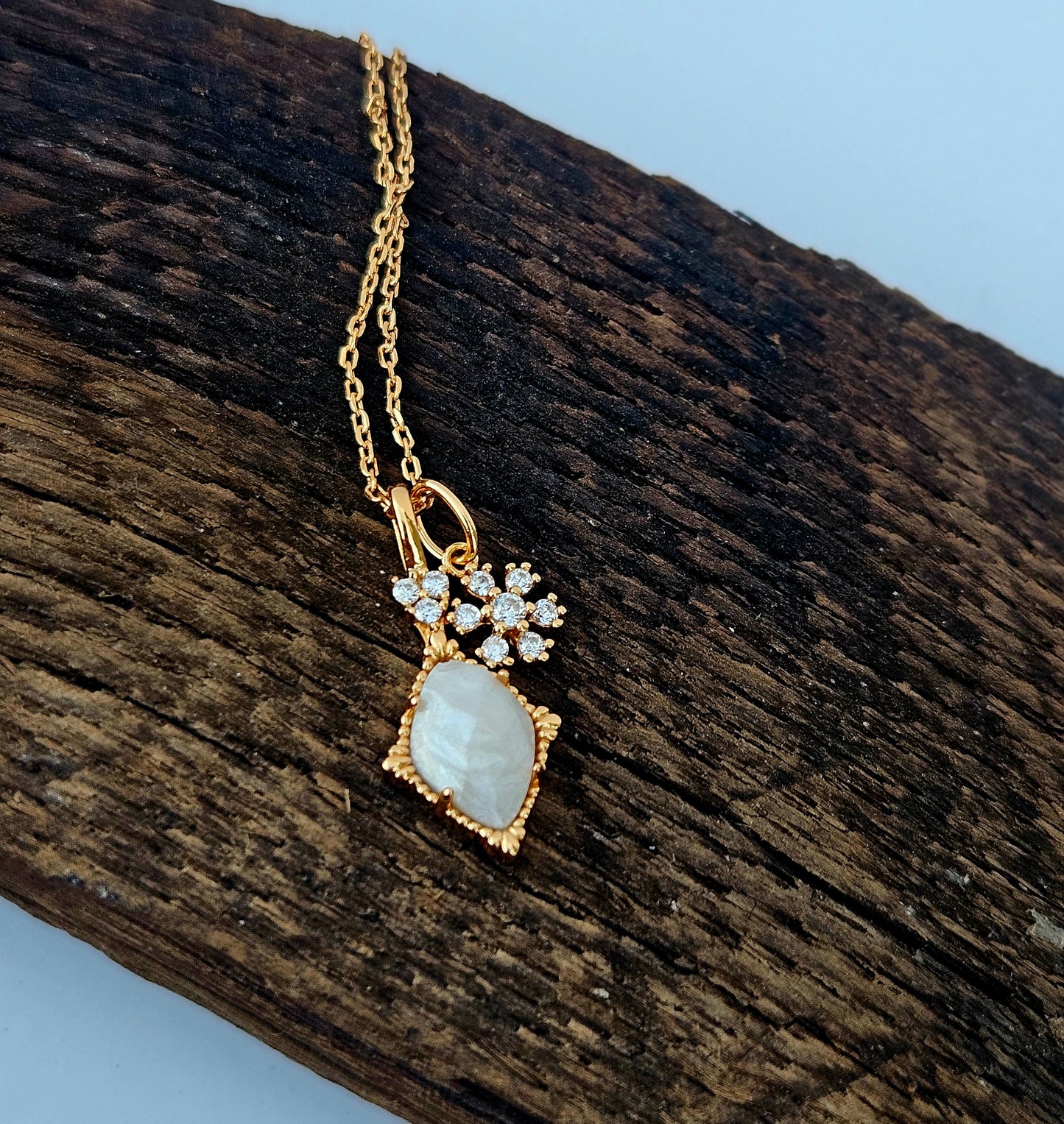 The Vintage Diamond Pendant