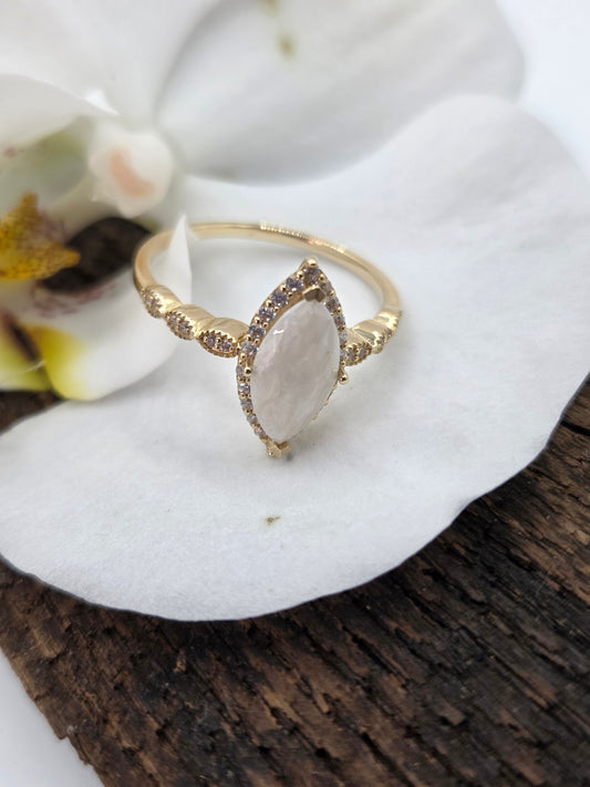 The Navette Ring